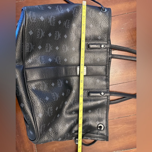 MCM Liz Small Visetos Tote Bag - Picture 6 of 10